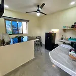 Isla Bonita - Isla Mujeres Centro